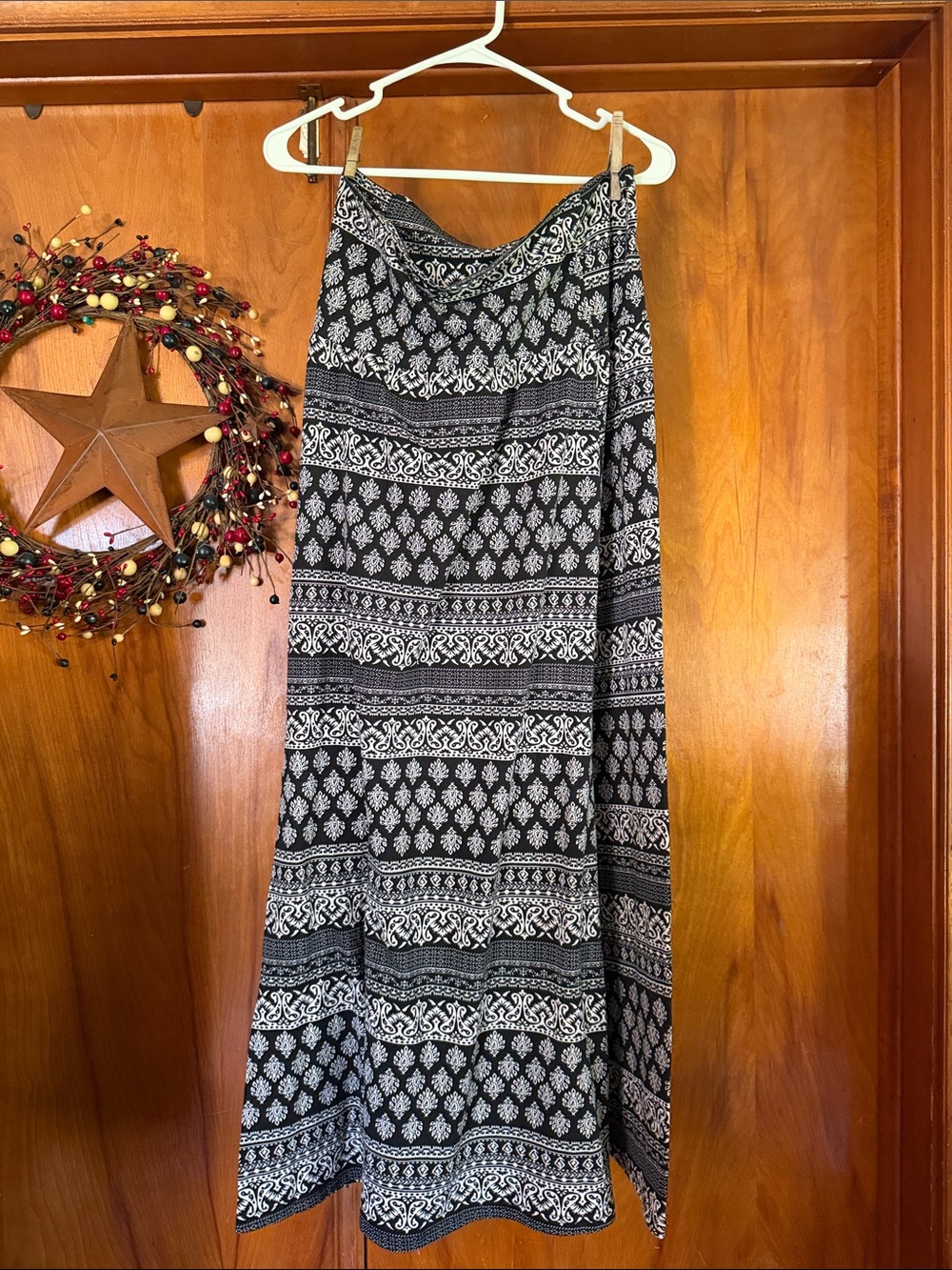 MOA USA Black and White Patterned Maxi Skirt